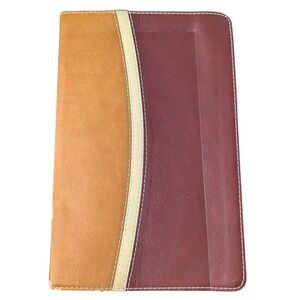 Large Print Holy bible new international version‎ life outreach international